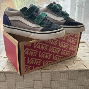 Vans Sneakers toddler size 9 LIKE NEW